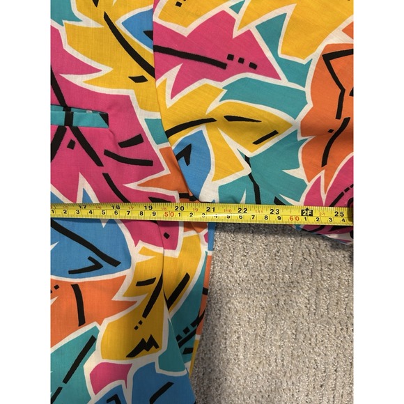 Hilo Hattie Shirt Large Hawaiian Vintage Multicolor Floral Vibrant Loud Leaves L - Picture 8 of 10